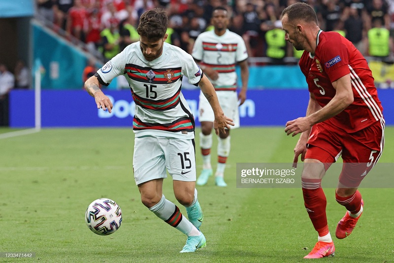 Trận cầu không được phép thua